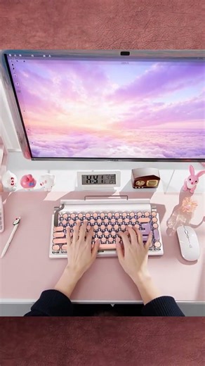 Retro Punk Typewriter Mechanical Keyboard 83 Keys Blue Switch RGB Bluetooth