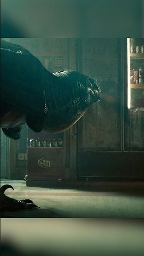 Jurassic World Reborn | 😱 Girl Nearly Becomes Dino Dinner