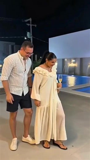 #capcut #capcutpioneer Coloque uma foto sua e crie um vídeo de dança com uma batida sensacional. Usa esse template e posta no TikTok agora!