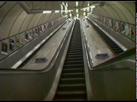 Kings Cross Station | London underground | Stock footage | 1980s| TN-SL-046-007