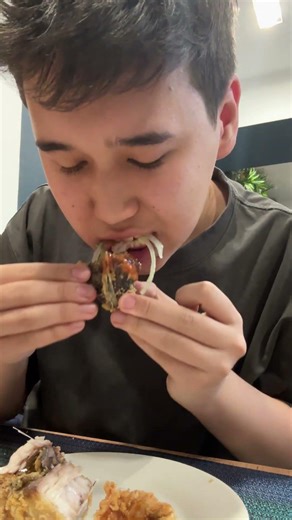 Fish Fried Address: Almaty, 3rd Microdistrict, 16a #shortvideo #recipe #blogger #review #cafe #fish