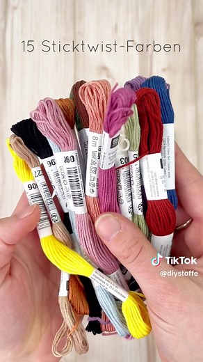Starte ganz einfach dein erstes Stickprojekt. Unser Starter Stickset hat alles, was du brauchst – Nadeln, Stickrahmen, Farben & Vlies. 🌸 Perfekt für Anfänger! #sticken #stickset #stickenfüranfänger #stickenistwiezaubernkönnen #embroidery