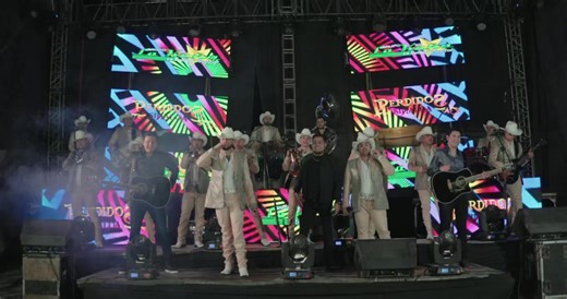 Grupo La Kaña & Perdidos de Sinaloa Les presentan este gran dueto el tema se llama (Tira Que Jala) se los encargamos en todas las plataformas digitales 🔥 #grupolakaña #perdidosdesinaloa #cumbia #tiraquejala #duetos #tour2024 #parati | Grupo La Kaña