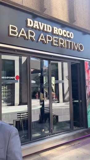 Design a #restaurant space that blends indoor comfort with the allure of #alfresco #dining! Get inspired by the refined storefront design using Generation 4 #foldingglasswalls at @DavidRocco’s @BarAperitivo #restaurant in the fashionable Yorkville neighborhood of #Toronto. The #NanaWall folding glass walls create an unmatched #indooroutdoor #dining ambience. #NanaWall #foldingglass systems offer the ideal solution for #architects and #designers crafting seamless #indooroutdoor experiences. Foldi