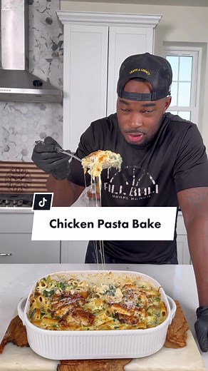 Chicken and Broccoli Pasta Bake! Have you tried this recipe yet? #pasta #casserole #onepot #onestopchop