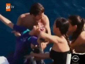 Alev Alev 1983 trimmed