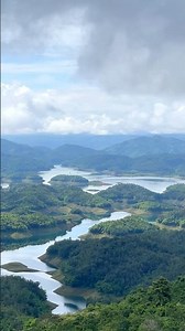 Relaxing instrumental music - Majestic mountain view