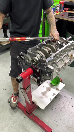 LSR 427ci just assembled for inventory! Aftermarket Aluminum LSR machined for 1/2” Head Studs, assembled with our TMS Custom CP Carrillo Pistons, Callies Compstar Xtreme Rods, Dart Billet CCW Crankshaft on sale this month for $14,200.34 !! Built to handle 1800hp! 972-853-2450 thompsonmotorsports.net #thompsonmotorsports #lsswaptheworld #lsengine #enginebuilder