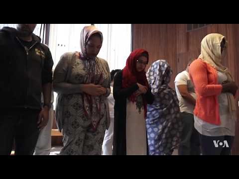 Men, Women Pray Together at Unconventional Mosque