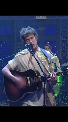 👽🌓 MGMT Fanpage 🌓👽 | MGMT performing “Brian Eno” on David Letterman in 2010 💛 #MGMT #brianeno #davidletterman | Instagram