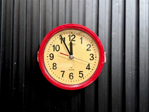 Mid Century Retro Kitchen Clock Vintage Red Wall Clock Silent Quartz Farmhouse Home Decor - Etsy