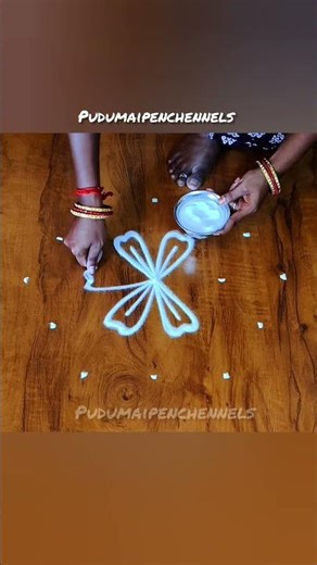 daily use rangoli design with dots #shorts #trendy ‪@PUDUMAIPENCHENNELS‬