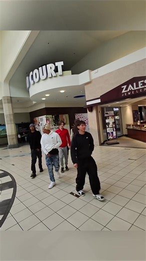 Gunung semeru meletus lagi pada sore hari ini rabu tanggal 19-11-2025 pukul - 16:00 wib#gunungsemerulumajang #gunungsemerumeletus #fyp