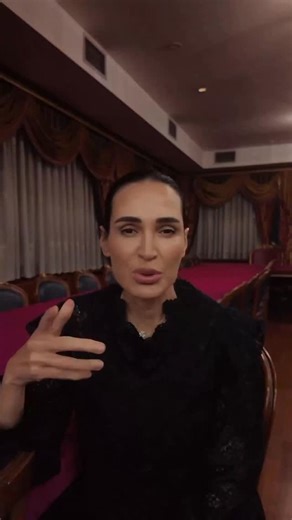 Blerta K. Rugova on Instagram: "Le ta kthejme besimin te njerezit! Kjo eshte ajo qe dua! ✌️ Kjo jam UNË ✌️#fyp #albanian #kosova"