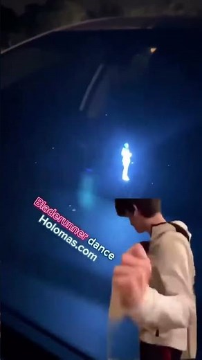 Blade runner dance… the urge to get small dancing hologram girl… #anadearmas #bladerunner2049