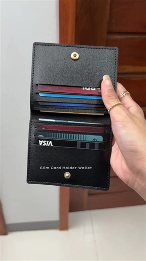 Compact and Slim Card Holder for Easy Access