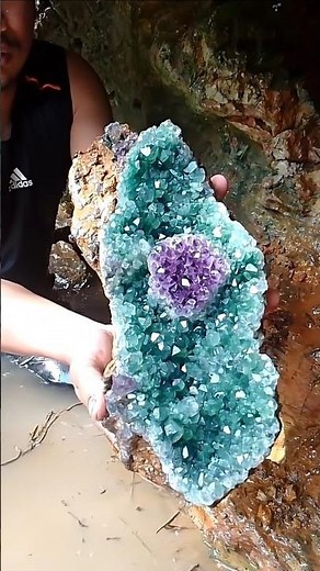 This Crystal Was Found Inside a Cliff… Look at That Purple Core 💎😱#crystals#geode#rarecrystal#usa