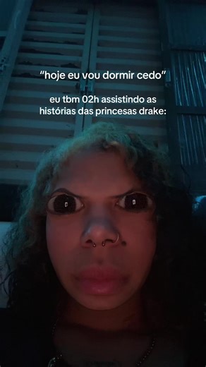 Vídeo de Emide (@emidecat) relacionado a princesses