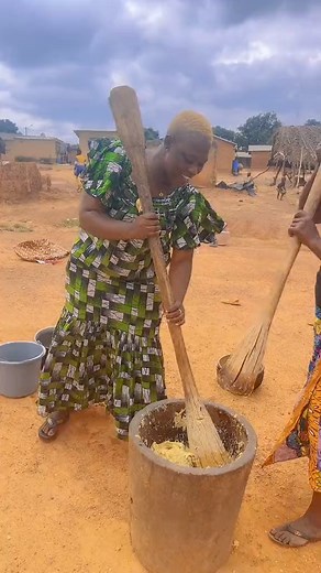 100K views · 1.4K reactions | BON FOUTOU AU VILLAGE GOURO | Chanson Gouro | Facebook