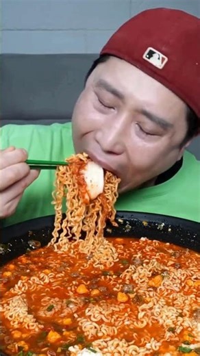 ♥️🤤 Delicious Spicy Ramen 🔥🍜😍 ASMR MUKBANG EatingShow