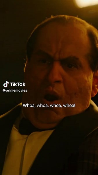 Meeting The Penguin: A Scene from The Batman