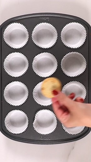 Mini Cheesecakes but make 'em PECAN PIE with a shortbread cookie crust. PLUS - no need to crush the cookies. Just drop 'em in WHOLE!⁠ ⁠ You can also find the recipe link in my bio or find it online here: https://www.crazyforcrust.com/pecan-praline-cheesecakes/ #pecanpie #cheesecake #minicheesecake #recipe #dessert #thanksgiving #fyp #foryou