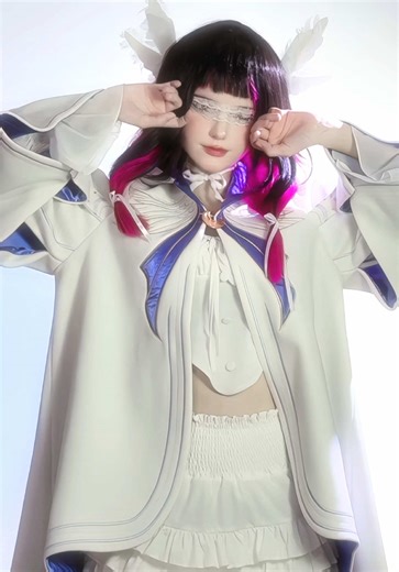 Stylish Columbina Cloak from Ventis Vision