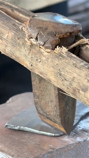 traditional farming tool tidying techniques #blacksmithing #traditional_iron_cutting #blacksmithtraditional #blacksmith_challenge #CulturalHeritage #metalworking #metalart #blacksmithing #handmade #anvil #forging | Wendi Zainudin