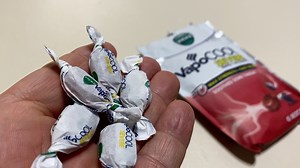 Watch Vicks VapoCOOL Severe, Medicated Drops, Soothes Sore Throat Pain, Cough, Cherry Freeze Flavor on Amazon Live