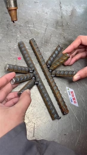 ¿No tiene soldadores expertos? No hay problema. La Soldadora Láser es intuitiva. 👨‍🎓 Curva de aprendizaje rápida: ✅ Día 1: Instalación y pruebas básicas. ✅ Día 2: Soldadura de calidad profesional. ✅ Sistema Inteligente: Parámetros pre-guardados. Reduzca costos de capacitación. 👉 Ver Tutorial. #facil #aprendizaje #sincurso #principiante #taller