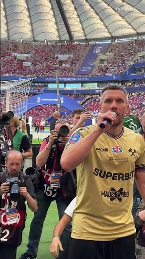 PODOLSKI PRZEMAWIA DO KIBICÓW GÓRNIKA ZABRZE #SHORTS