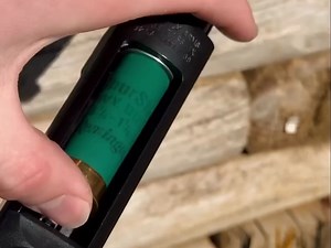 在莫斯伯格（Maverick）88 霰弹枪上试用各种各样的弹药！