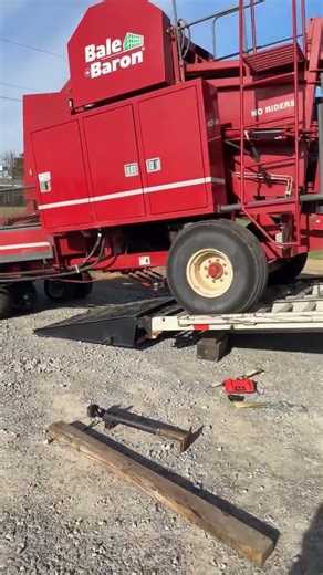 Farm Equipment Hauling Texas to Kentucky Superior Express LLC