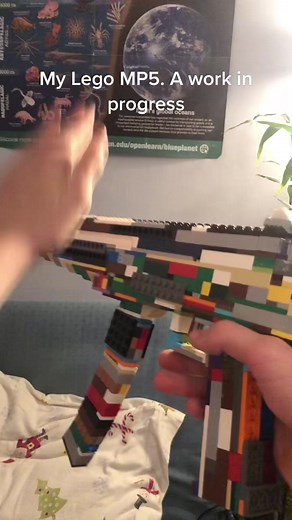 Creating a Lego Model of an MP5 Submachine Gun