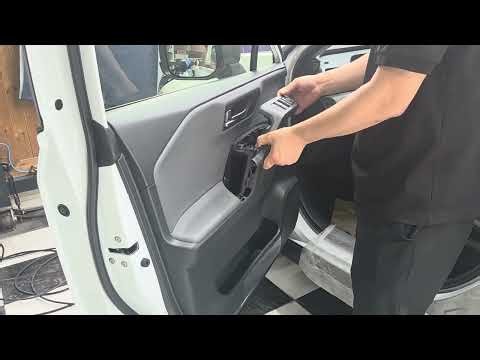 토요타 2026 올뉴 라브4 (All NEW RAV4) 작업을 위한 도어트림 탈거영상