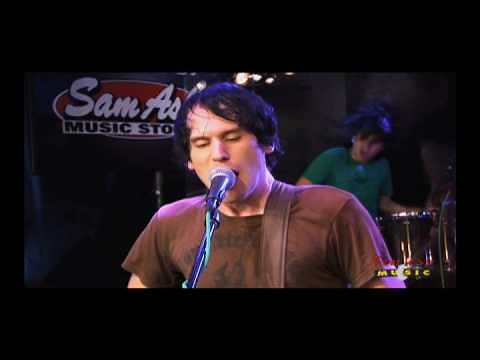 Silversun Pickups - Kissing Families - Live On Fearless Music