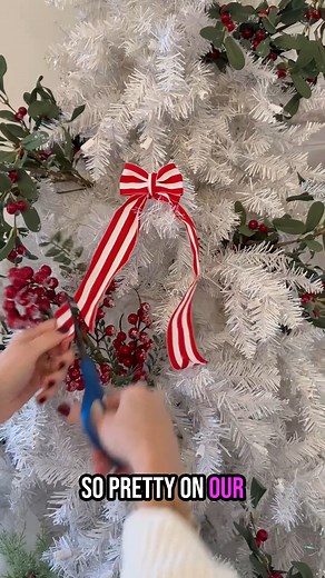 The easiest way to make a beautiful bow every time 🎀 #craft #holiday #tips | At Home With Shannon