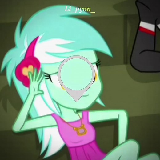 Lyra and Bon Bon MLP - Cute Lesbian Couple Kiss Scene