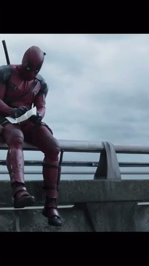 Deadpool gets caught in 4K singing shoop #deadpool #funny #shorts #movies #singing