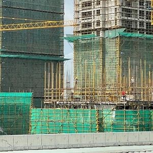 [Hot Item] Flame Retardant PVC Mesh Sheet for Scaffolding Safety Net Fireproof Mesh Net for Japan Singapore Thailand Custom Cutting Service