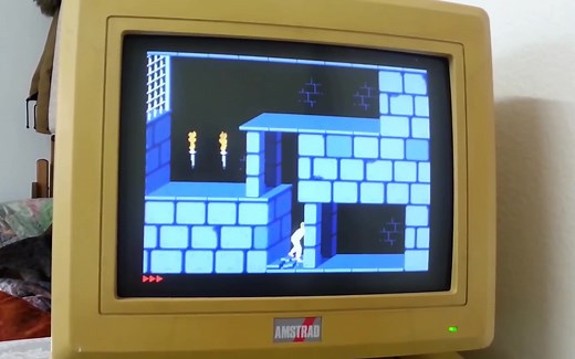 时光回到1990年,在8086古董电脑上运行windows3.0是一种怎样的体验?3.0已支持图标和彩色屏幕,已有DOS版游戏可以玩哦