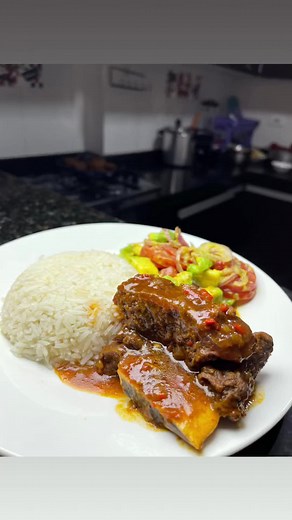 Receta de Costillas de Res Guisadas