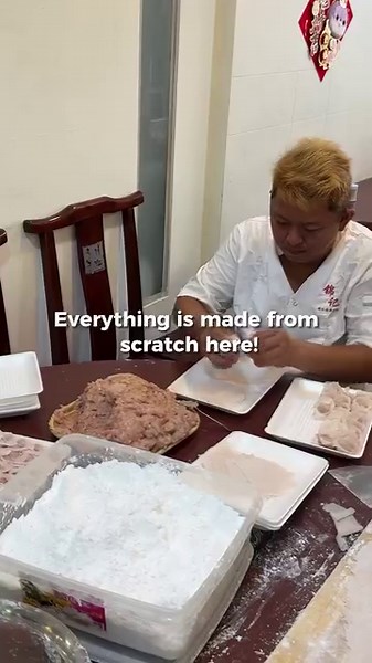 Teochew Traditional Steamboat Restaurant is a no-frills and utterly unpretentious steamboat restaurant along Joo Chiat Road that you must visit! 📍Jinji Teochew Traditional Steamboat 176 Joo Chiat Rd Singapore 427447 #jinjisteamboat #teochewtraditionalsteamboat #teochewsteamboat #traditionalsteamboat #sgfood #sgteochewfood #sgsteamboat | Ladyironchef