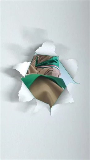 SMP Muhammadiyah 1 Modern Boarding School Samarinda on Instagram: "Mengasah Kreativitas Digital di Kelas Multimedia! Hari ini, 14 November 2025, keseruan belajar di kelas multimedia SMP Muhammadiyah 1 Modern Boarding School Samarinda mencapai puncaknya! Bersama 25 siswa-siswi berbakat, kami memulai proyek pembuatan game sederhana "Flippy Bird" menggunakan platform Scratch dari web. Penggunaan IFP (Interactive Flat Panel/Smart TV) benar-benar membantu visualisasi dan interaksi dalam proses coding