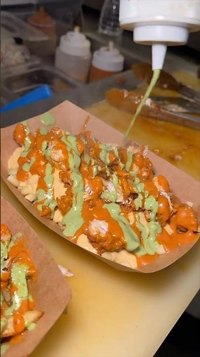 CHICKEN TIKKA MAC & CHEESE being made at Namkeen in NYC & NJ! 🍗🧀🔥🤤 #DEVOURPOWER