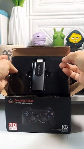 K8 Classic TV Game Console: 40000 Games & 3D Fun