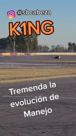K1ng, tremenda pasada al corte, una clara evolución de manejo, junto a Ramon. @k1nG @FaZe K1ng @ramonlapp5 @tmotty #Fyp #parati #k1ng #Drift #sergiocabeza #decabeza_driftargentina #genesisv6 #genesis #thiagolapp #drifting #drift #argentinadrift #eljefedrift #K1ngdrift #lomejor #tendencia #genesisv6 #genesisdrift #k1ng #K1ngdrift #drifting #drift #v6drift #thiagoDrift