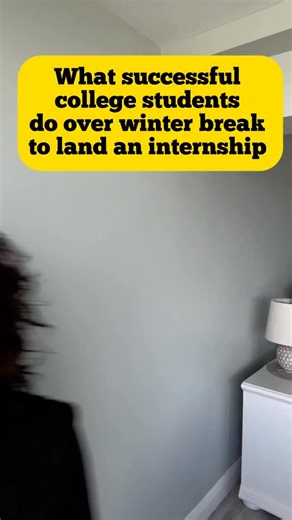 Next Great Step⚫️Getting College Grads Hired on Instagram: "📌📌What successful students do over winter break to land an internship. Most students go home, relax, and hope something will work out in January. The ones who get hired use winter break to get clear, get connected, and get experience. Here’s how they stand out:#college #jobsearch #internship #internships #jobsearch #job #classof2026 #classof2027 #classof2025 #careeradvice #internship"