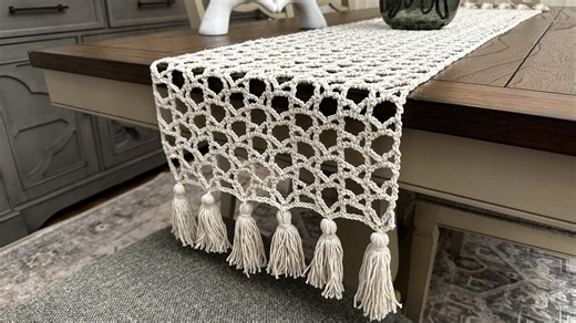 Crochet Table Runner Tutorial with Yağmur Bee Style