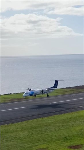 ☺️🛩️SATA DASH 8-400. LANDING RUNWAY 5. Madeira Airport.